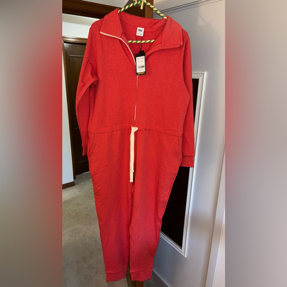 BNWT Smash + Tess Shay Romper in Holly Red - Picture 1 of 2